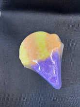 Load image into Gallery viewer, Streaming Bath Bomb Mango Lemon Sorbet 4.0oz