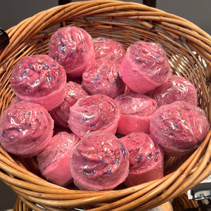 CupCake Bath Bombs: Raspberry Vanilla 4.5oz